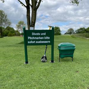 2023 Divots und Pitchstation DrivingRange quadrat